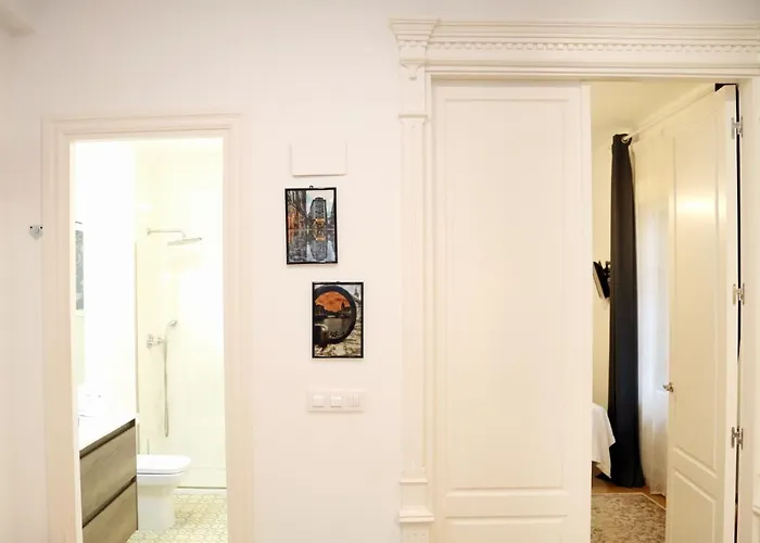 Piso Exclusivo Frente Al Casco Viejo Con Parking Gratis * Bilbau