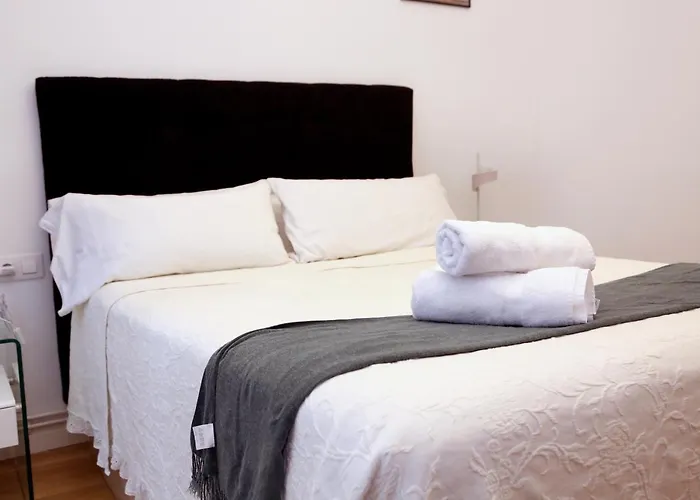 Apartamento Piso Exclusivo Frente Al Casco Viejo Con Parking Gratis Bilbau