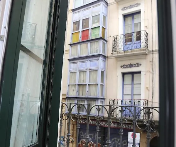 Piso Exclusivo Frente Al Casco Viejo Con Parking Gratis Apartamento Bilbau