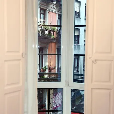 Piso Exclusivo Frente Al Casco Viejo Con Parking Gratis Apartment Bilbao