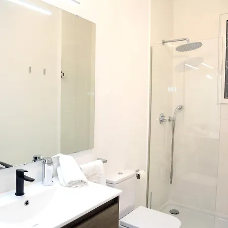 Apartment Piso Exclusivo Frente Al Casco Viejo Con Parking Gratis *