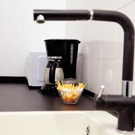 Daire Piso Exclusivo Frente Al Casco Viejo Con Parking Gratis *