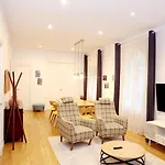公寓 Piso Exclusivo Frente Al Casco Viejo Con Parking Gratis *