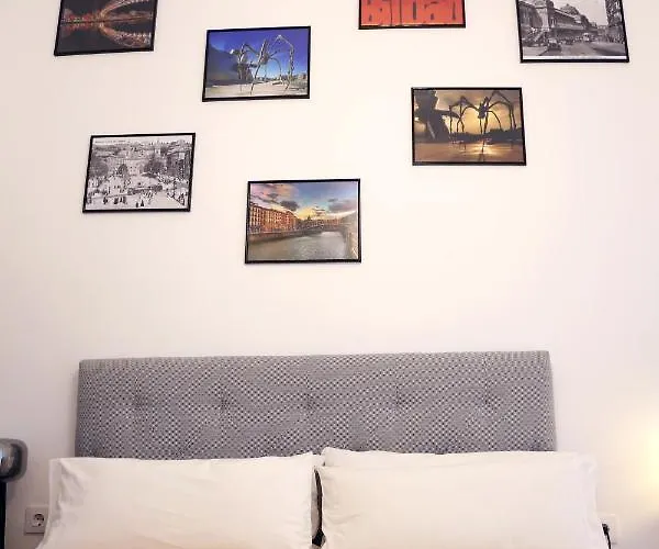 Piso Exclusivo Frente Al Casco Viejo Con Parking Gratis アパート *