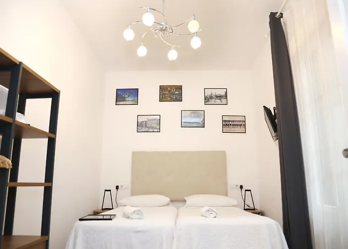 Piso Exclusivo Frente Al Casco Viejo Con Parking Gratis * ビルバオ